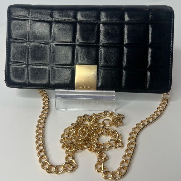 🖤Chanel Black Leather Chocolate Bar Long Wallet/Clutch with Gold Chain 🖤 - Picture 1 of 16